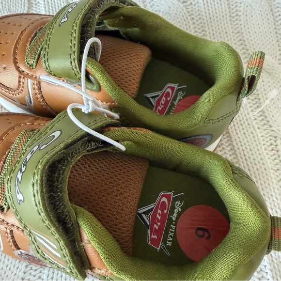 Disney Cars Tow Mater Shoes Sneakers Size 6 Boys Toddler NEW - Picture 5 of 8